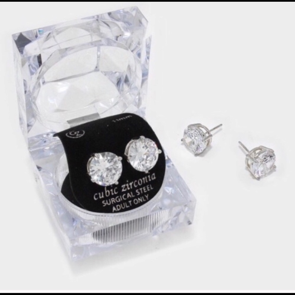 Cubic zirconia studs